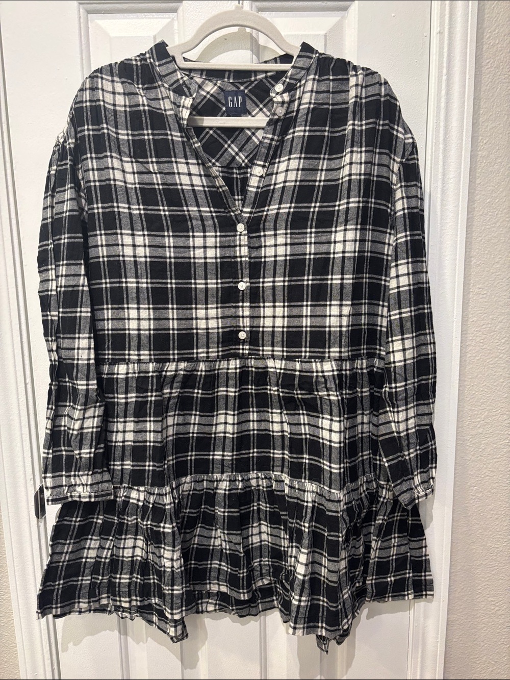GAP Black & White Plaid Tiered Button-Front Mini Dress